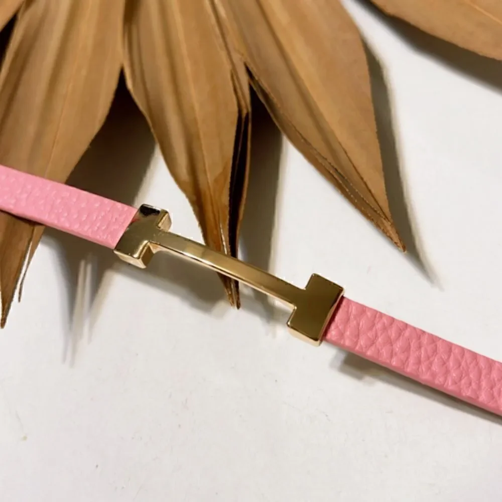 Pink leather geo bracelet S501